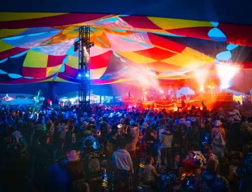 Festival de musique Same Same But Different 2026 – Perris, États-Unis